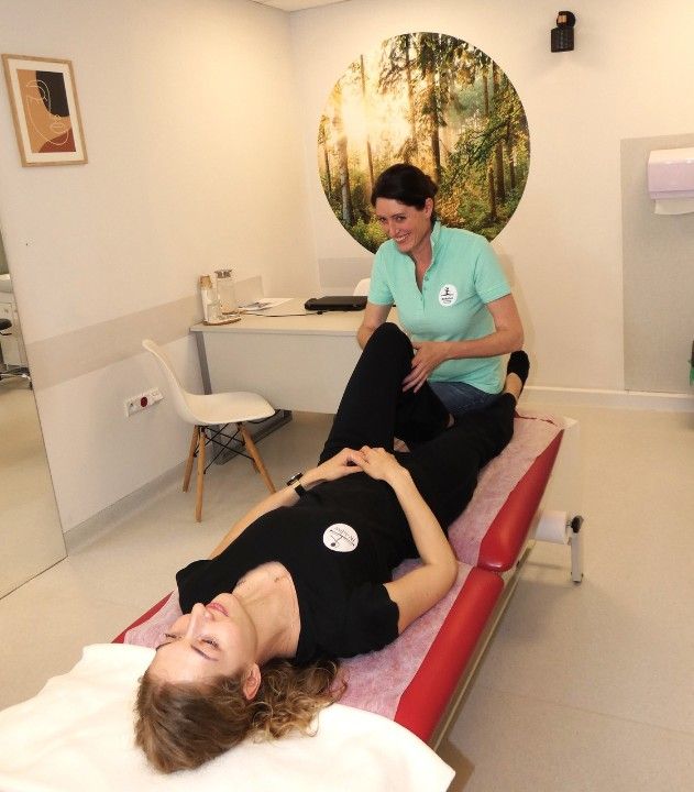 Rozluźniająca terapia kończyny dolnej techniką Bowena. 